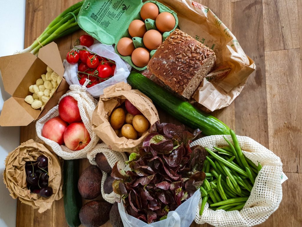 Plastic-free groceries from the farmers' market