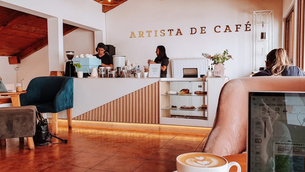Artista de Café - pretty, minimalist cafe in Antigua Guatemala