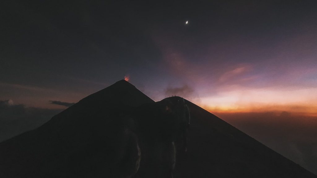 Volcán de Fuego erupting
