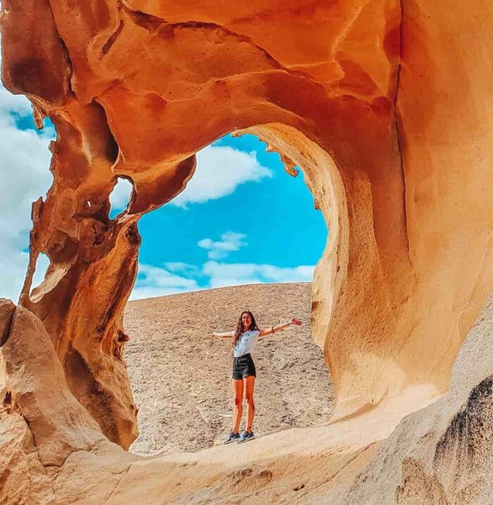 Roxana Travel Blog Roxana, the person behind this blog for solo travelers