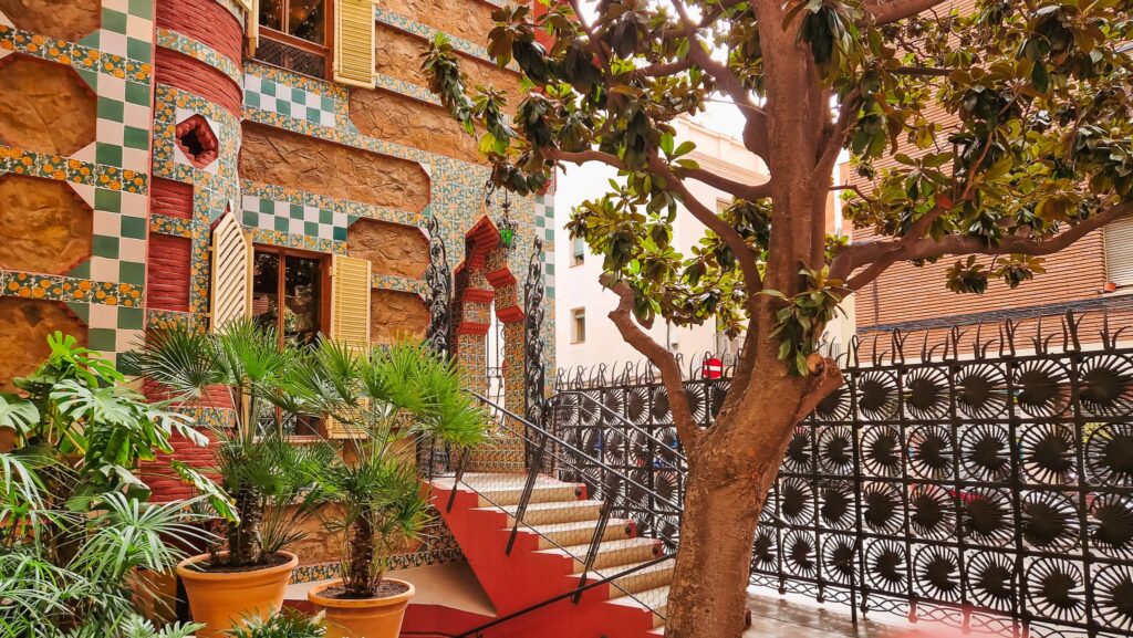 Casa Vicens and garden Casa Vicens, Orientalist building exterior and garden