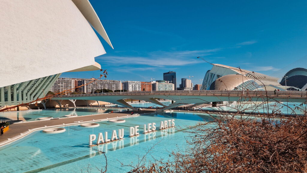 Valencia - Ciudad de las Artes y la Ciencias Valencia - Ciudad de las Artes y la Ciencias